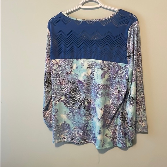 EUC XL Cato Women's Blue Paisley Top - Picture 4 of 4